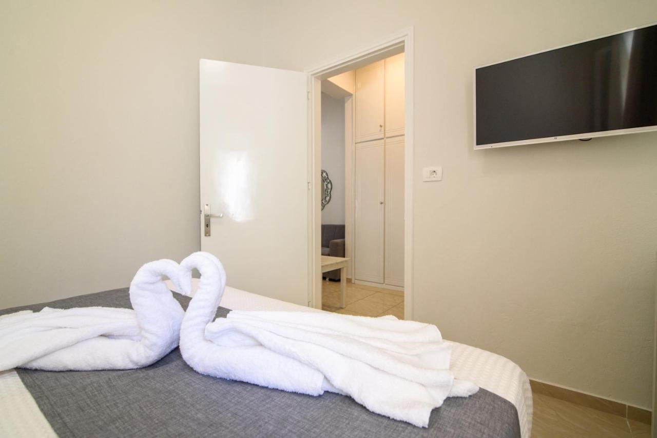 De_Naxia Suites Períssa Eksteriør bilde