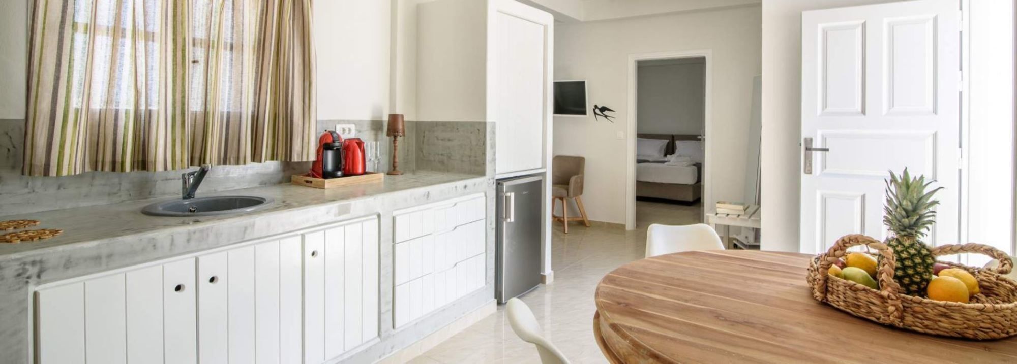 De_Naxia Suites Períssa Eksteriør bilde